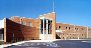 圣托馬斯高中The High School Of St Thomas More